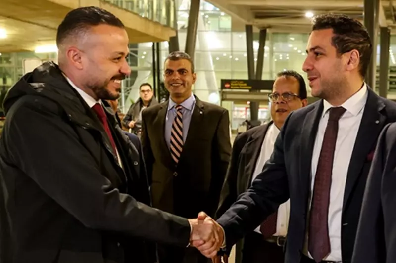 استقبال دبلوماسي لبعثة الأهلي في الجزائر.. وباقة ورود من شبيبة القبائل 